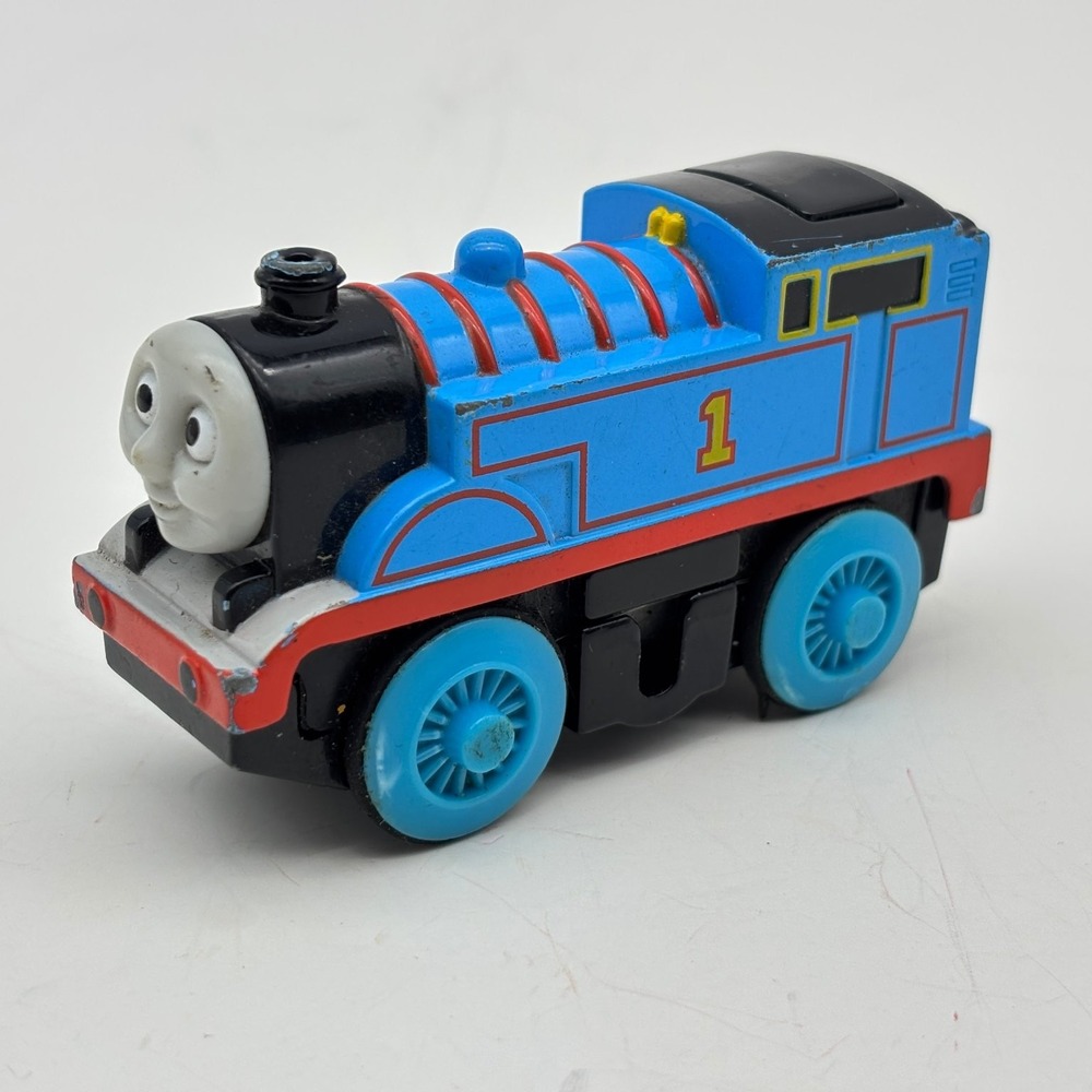 Thomas and Friends Wooden Railway Talking Thomas Train Engine 2012 Works